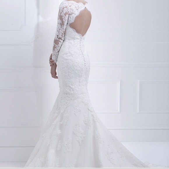 Ellis designer mermaid wedding dress - Picture 3 of 7